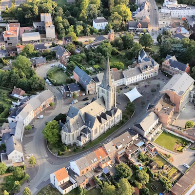 Kerk Heist-op-den-Berg vanuit de luchtballon